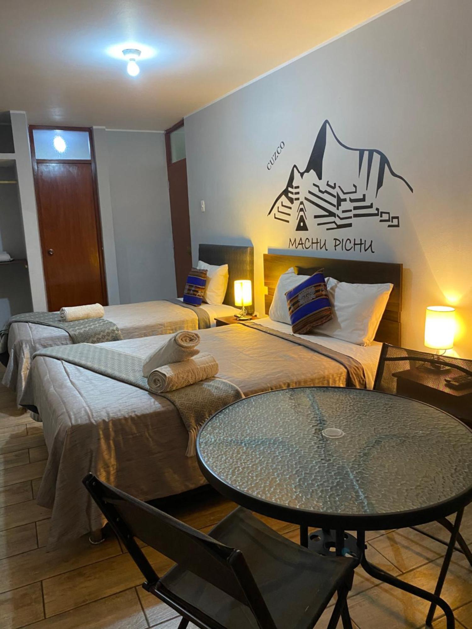 Lima Airport Tampu Bed & Breakfast Exterior photo