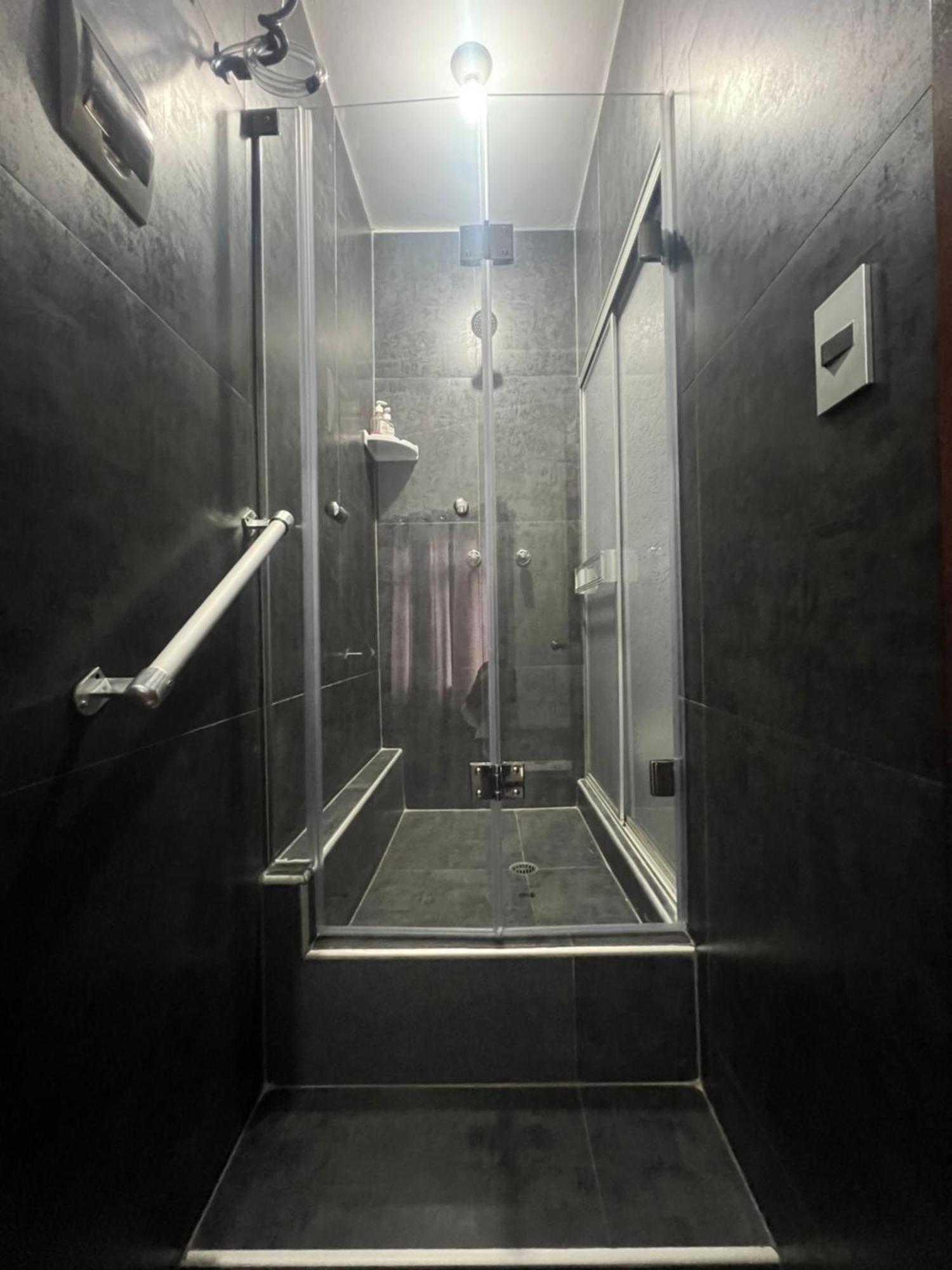 Lima Airport Tampu Bed & Breakfast Exterior photo